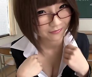 A cute teacher to seduce students